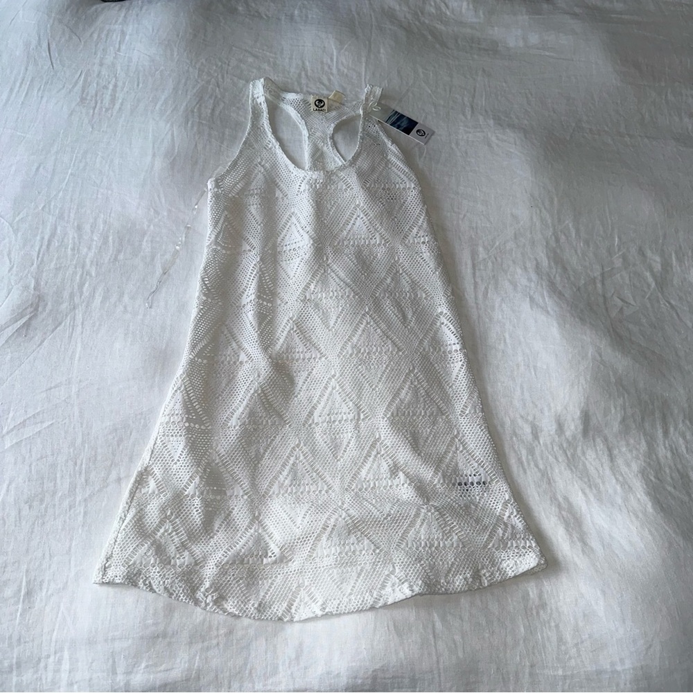 NWT Lagaci white cover up in size small.